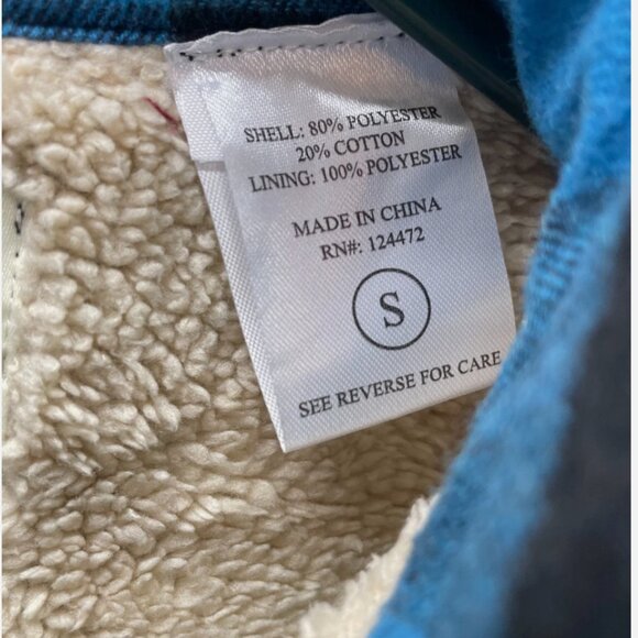 The NWT Men’s River Red/Blue Trail Fleece Lined Shacket Flannel in size SMALL - Picture 3 of 5